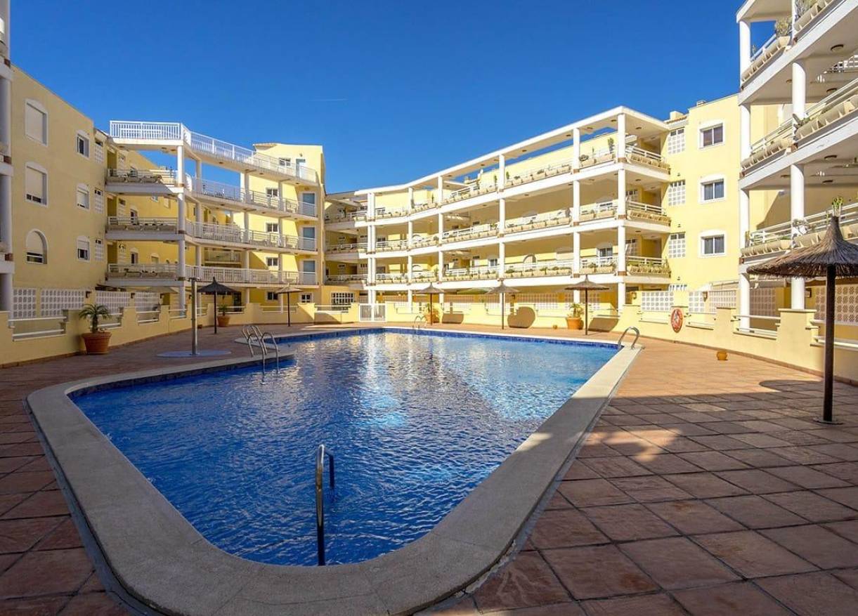 Bestaand - Townhouse / Semi-detached - Orihuela Costa - Campoamor