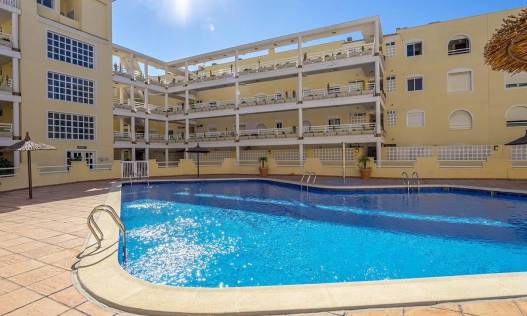 Bestaand - Townhouse / Semi-detached - Orihuela Costa - Campoamor