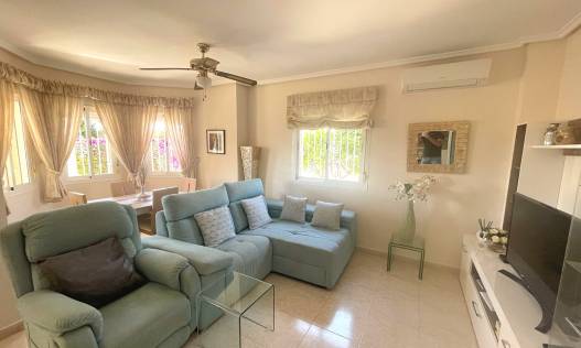 Bestaand - Townhouse / Semi-detached - Ciudad Quesada - Doña Pepa