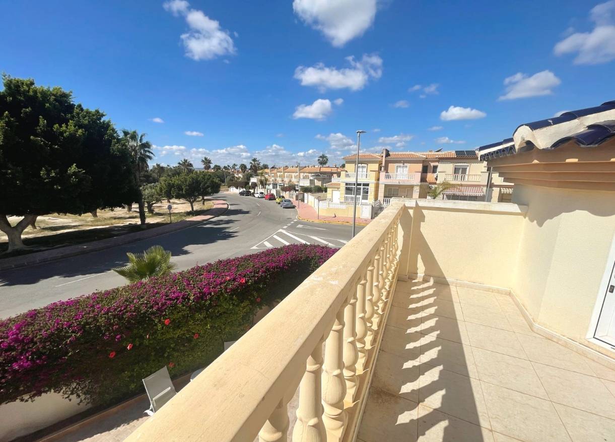 Bestaand - Townhouse / Semi-detached - Ciudad Quesada - Doña Pepa
