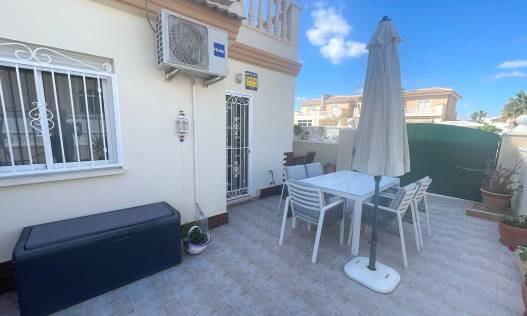 Bestaand - Townhouse / Semi-detached - Ciudad Quesada - Doña Pepa