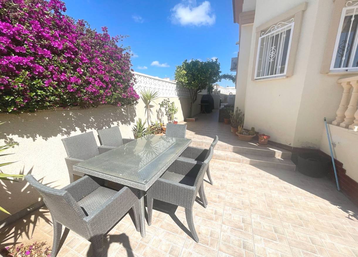Bestaand - Townhouse / Semi-detached - Ciudad Quesada - Doña Pepa