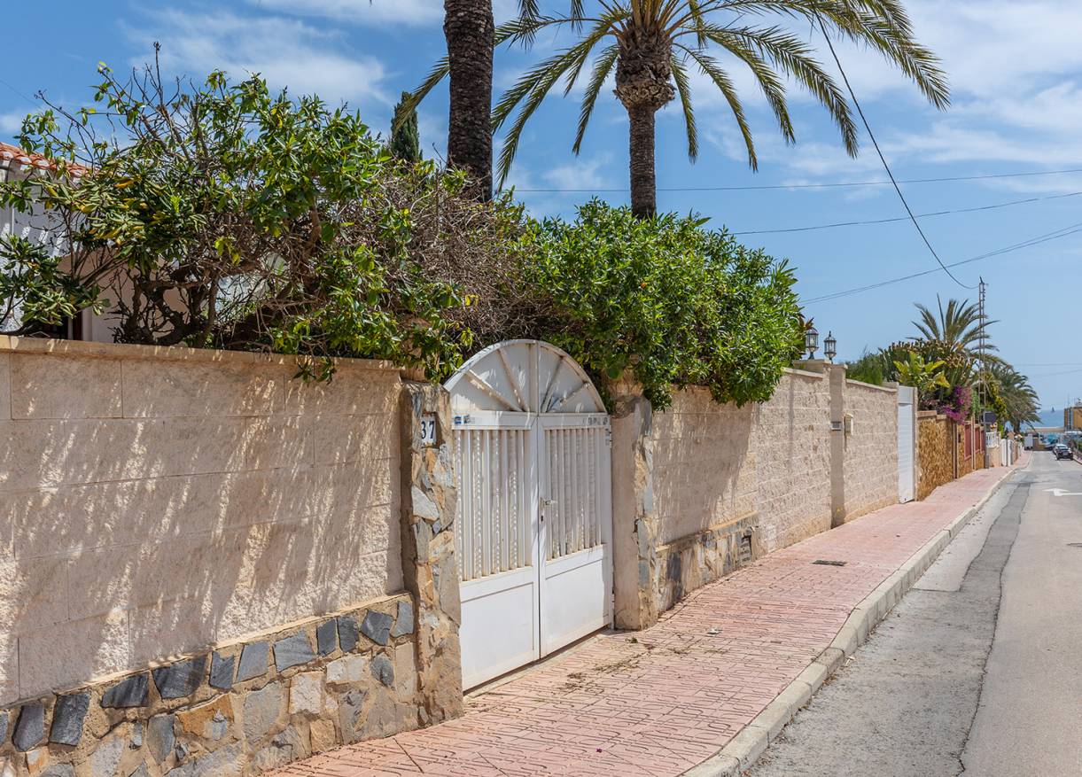 Bestaand - Villa - Torrevieja - Rocio del Mar
