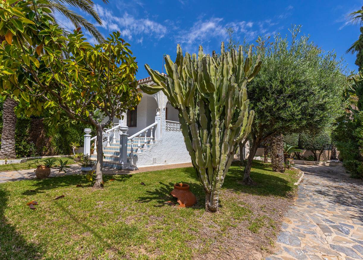 Bestaand - Villa - Torrevieja - Rocio del Mar