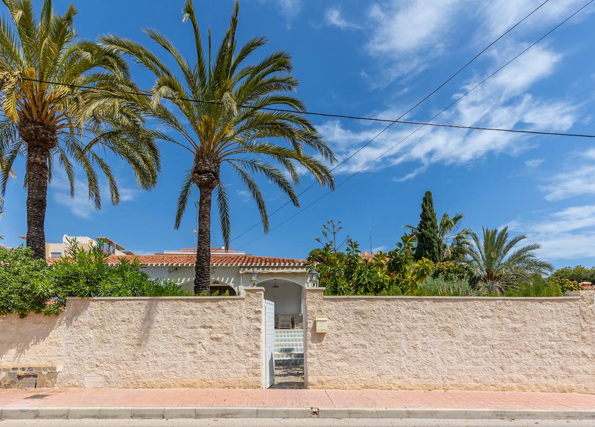 Bestaand - Villa - Torrevieja - Rocio del Mar
