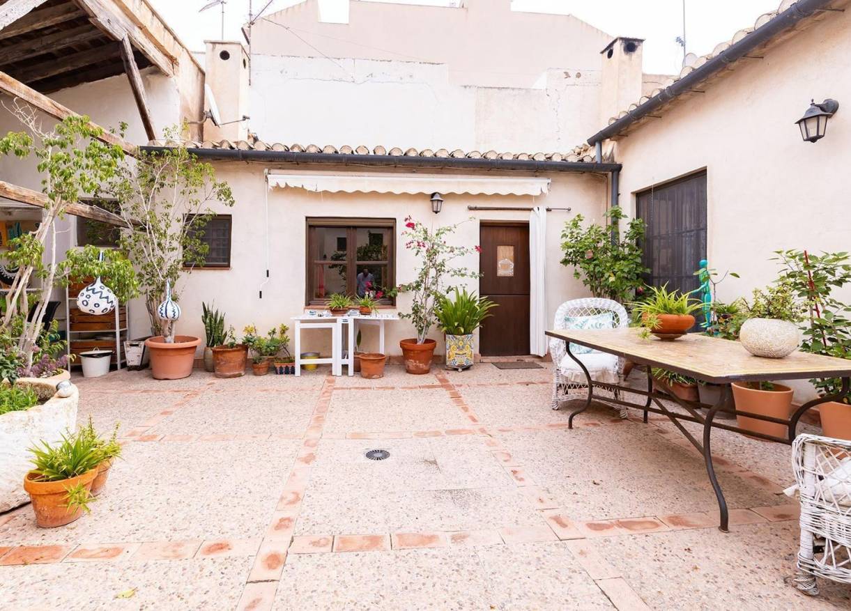 Bestaand - Townhouse / Semi-detached - Los Martinez Del Puerto - Los Martínez del Puerto