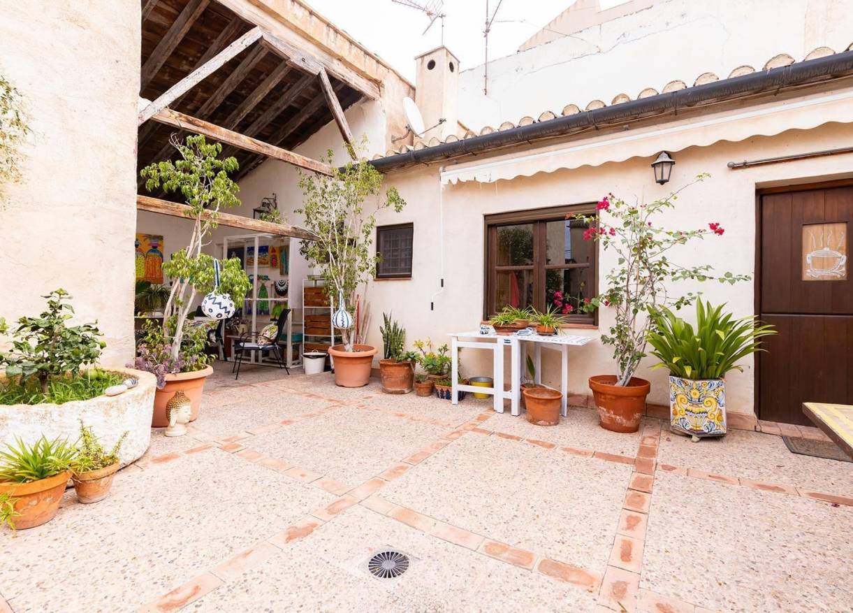 Bestaand - Townhouse / Semi-detached - Los Martinez Del Puerto - Los Martínez del Puerto