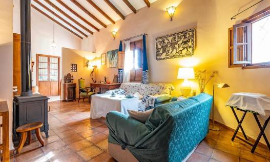 Bestaand - Townhouse / Semi-detached - Los Martinez Del Puerto - Los Martínez del Puerto