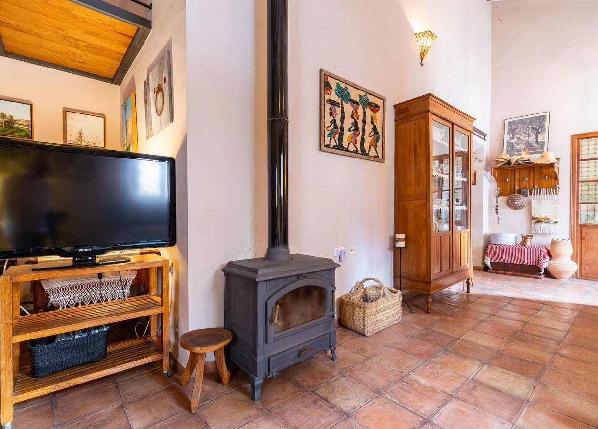 Bestaand - Townhouse / Semi-detached - Los Martinez Del Puerto - Los Martínez del Puerto