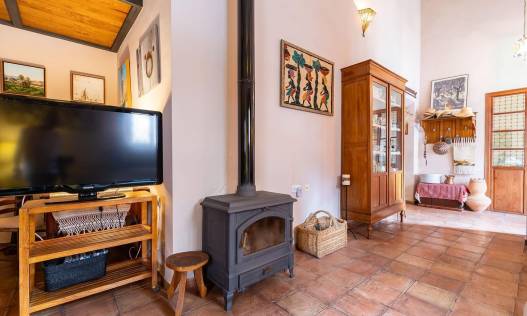 Bestaand - Townhouse / Semi-detached - Los Martinez Del Puerto - Los Martínez del Puerto