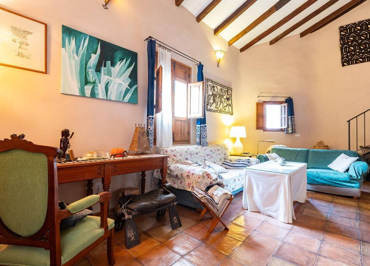 Bestaand - Townhouse / Semi-detached - Los Martinez Del Puerto - Los Martínez del Puerto