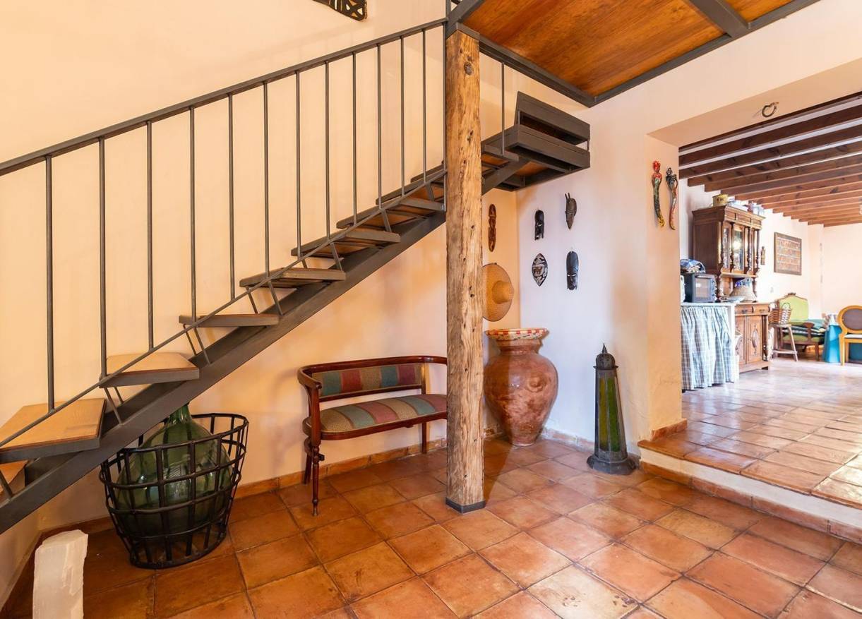 Bestaand - Townhouse / Semi-detached - Los Martinez Del Puerto - Los Martínez del Puerto