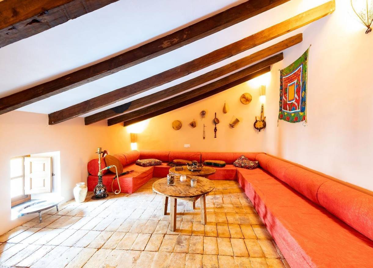 Bestaand - Townhouse / Semi-detached - Los Martinez Del Puerto - Los Martínez del Puerto