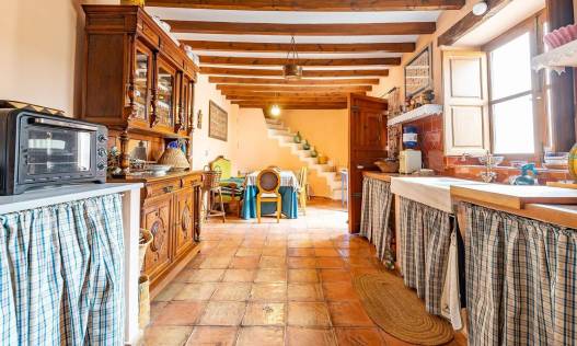 Bestaand - Townhouse / Semi-detached - Los Martinez Del Puerto - Los Martínez del Puerto