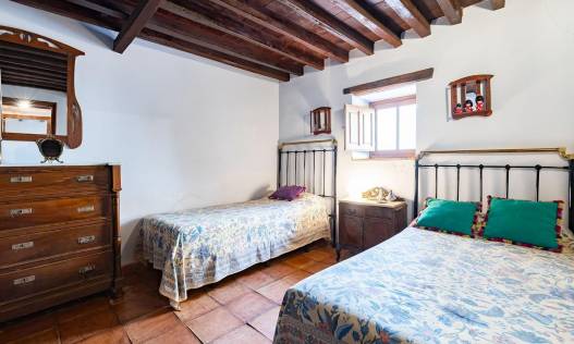 Bestaand - Townhouse / Semi-detached - Los Martinez Del Puerto - Los Martínez del Puerto