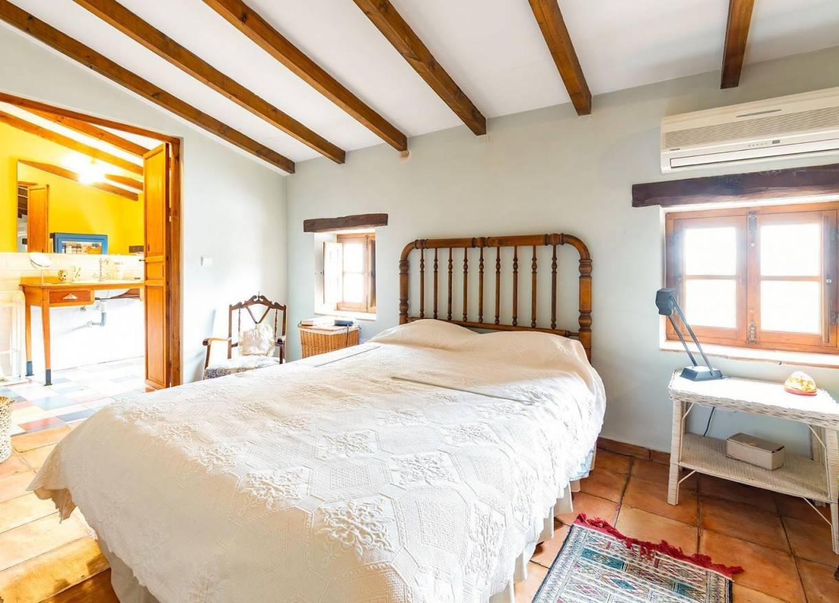 Bestaand - Townhouse / Semi-detached - Los Martinez Del Puerto - Los Martínez del Puerto
