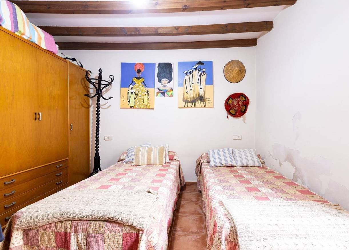Bestaand - Townhouse / Semi-detached - Los Martinez Del Puerto - Los Martínez del Puerto
