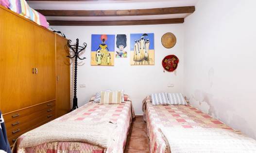 Bestaand - Townhouse / Semi-detached - Los Martinez Del Puerto - Los Martínez del Puerto