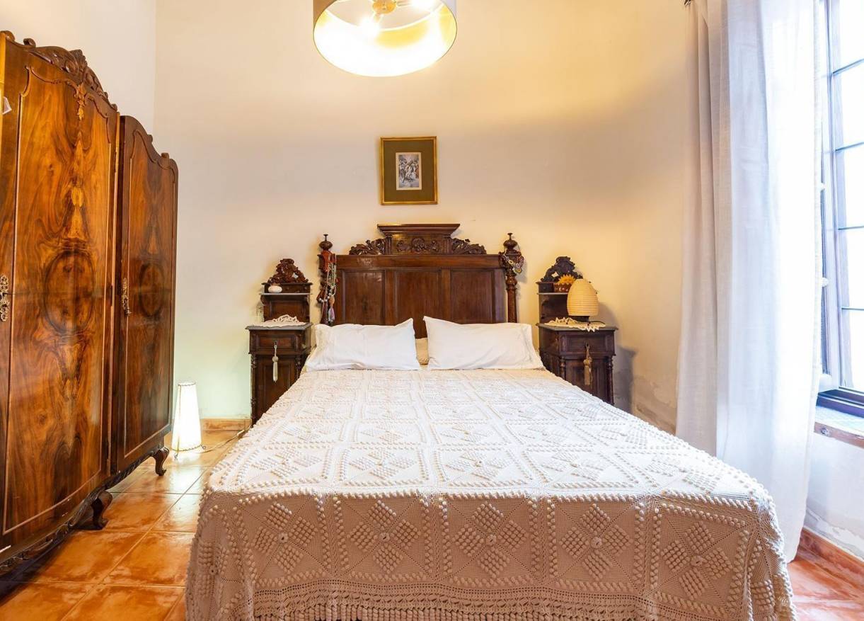 Bestaand - Townhouse / Semi-detached - Los Martinez Del Puerto - Los Martínez del Puerto