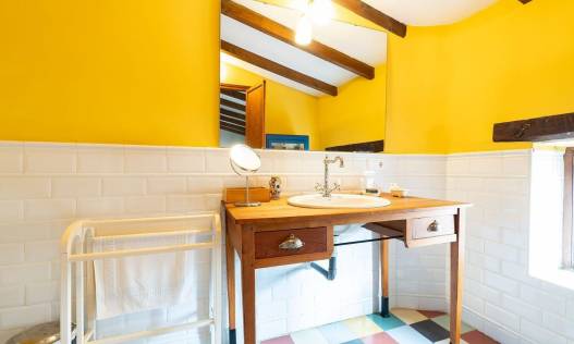 Bestaand - Townhouse / Semi-detached - Los Martinez Del Puerto - Los Martínez del Puerto