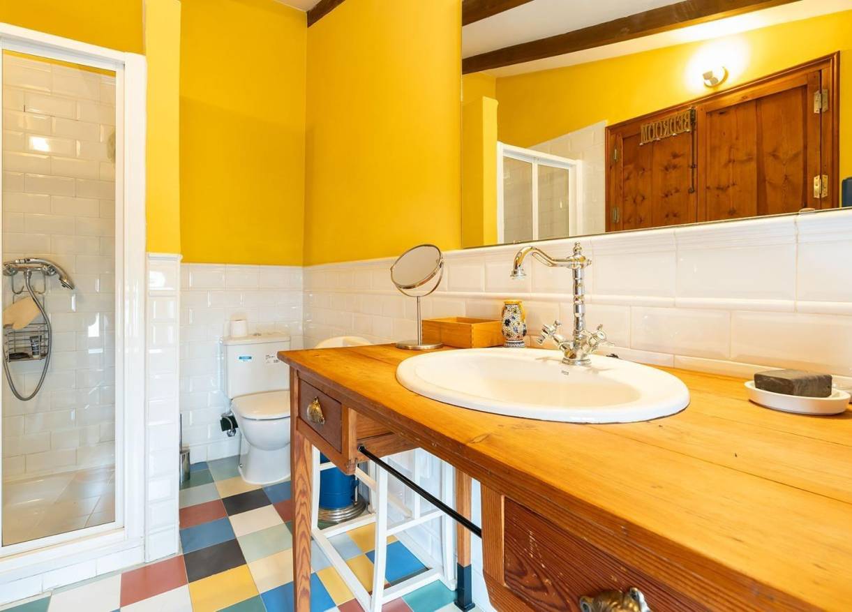 Bestaand - Townhouse / Semi-detached - Los Martinez Del Puerto - Los Martínez del Puerto