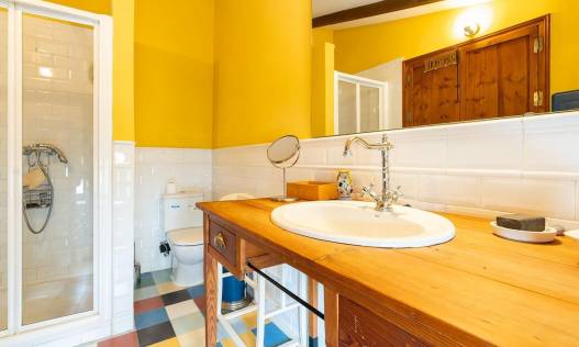Bestaand - Townhouse / Semi-detached - Los Martinez Del Puerto - Los Martínez del Puerto