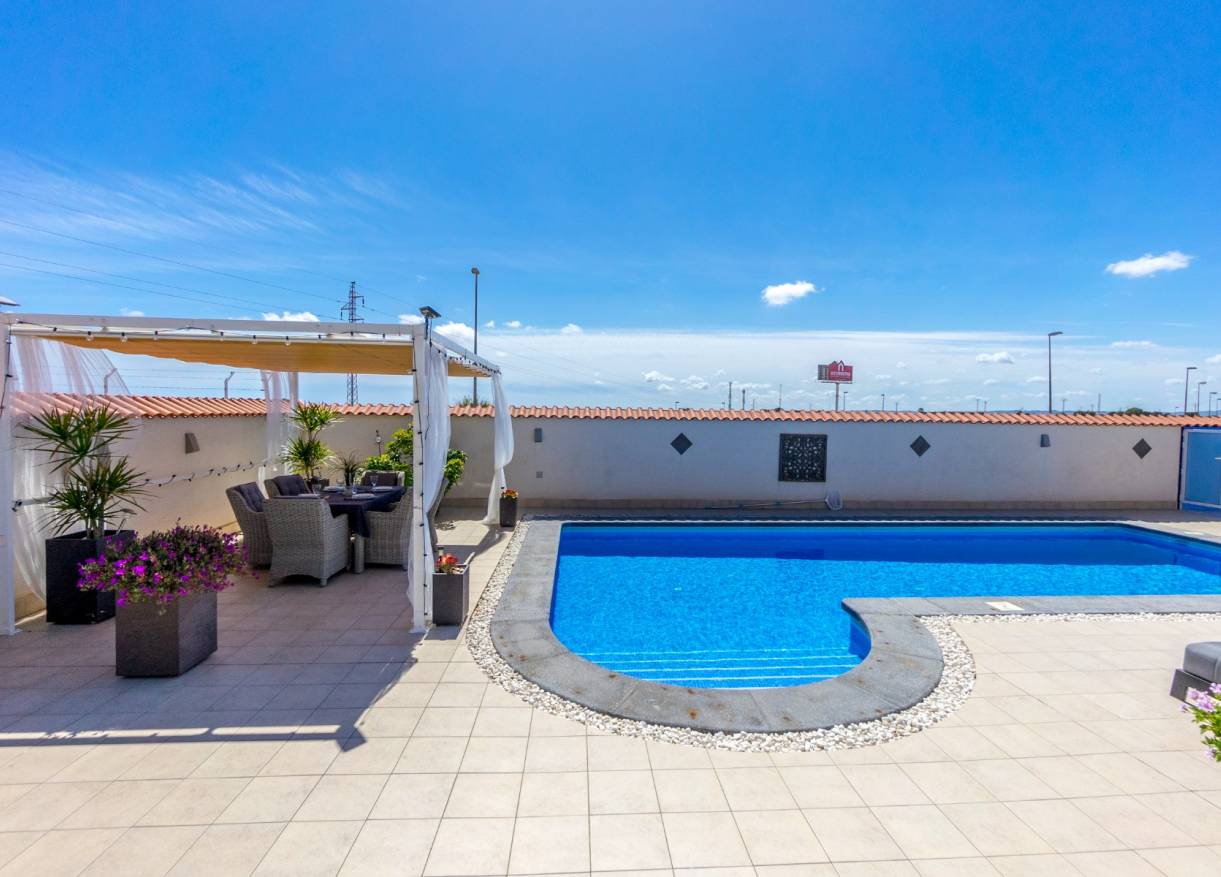 Bestaand - Villa - Ciudad Quesada