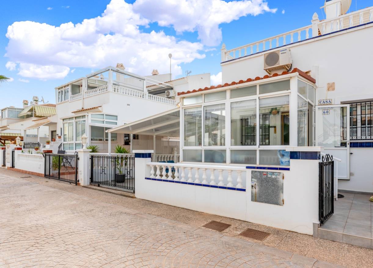 Bestaand - Townhouse / Semi-detached - Orihuela Costa - Playa Flamenca