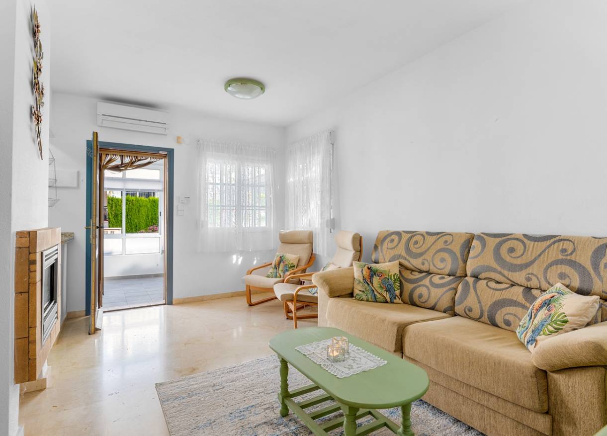 Bestaand - Townhouse / Semi-detached - Orihuela Costa - Playa Flamenca