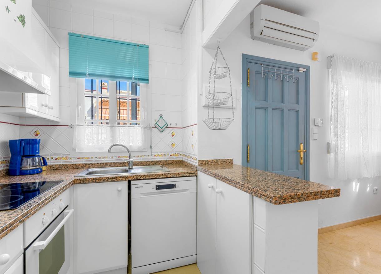 Bestaand - Townhouse / Semi-detached - Orihuela Costa - Playa Flamenca
