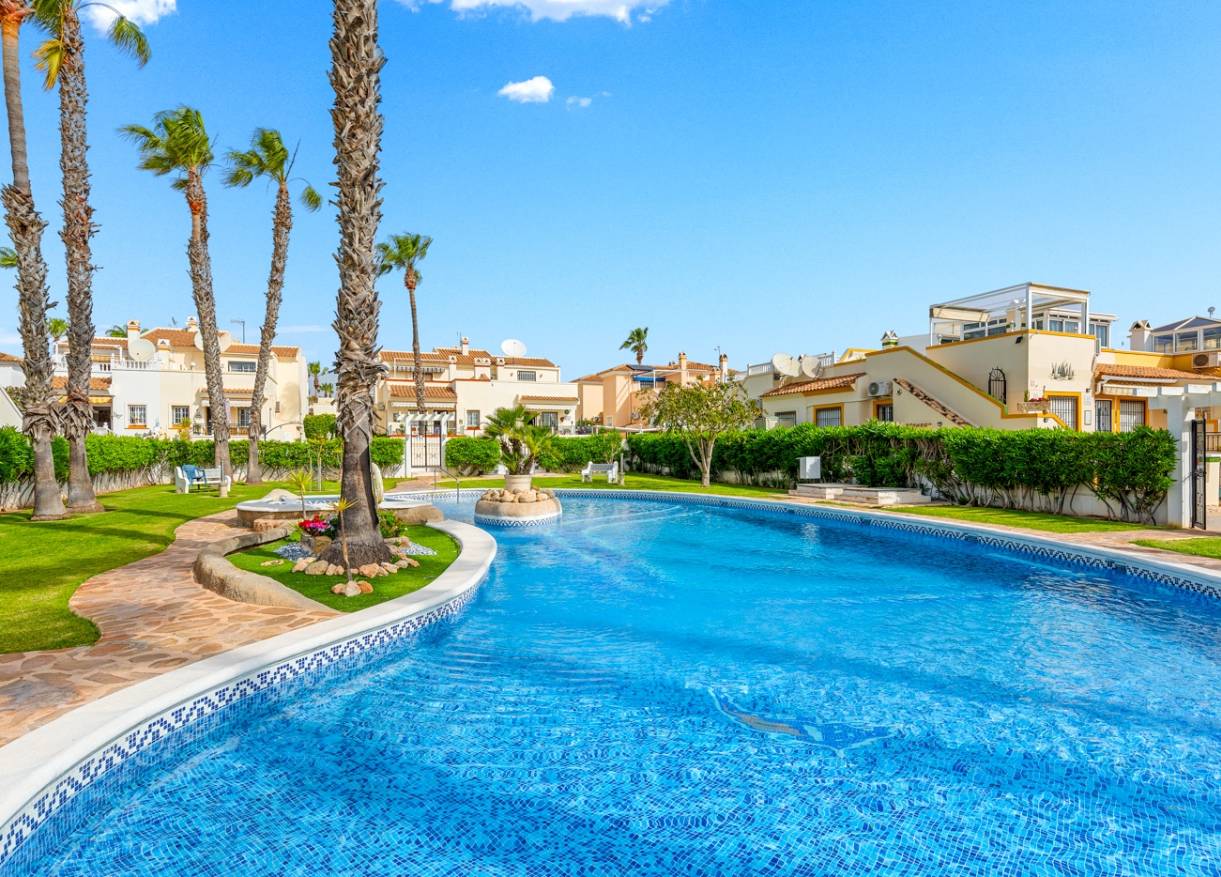 Bestaand - Townhouse / Semi-detached - Orihuela Costa - Playa Flamenca