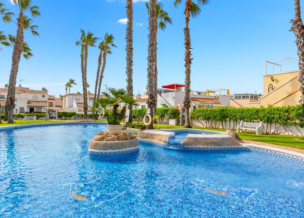 Bestaand - Townhouse / Semi-detached - Orihuela Costa - Playa Flamenca