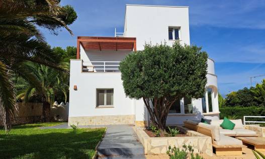 Bestaand - Villa - Jávea