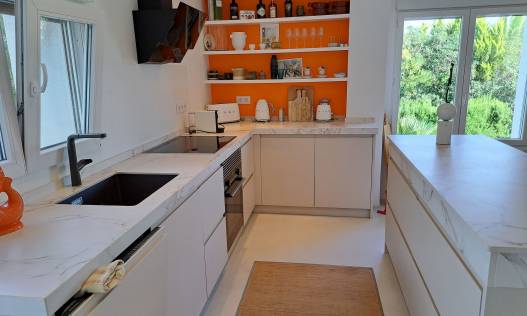 Bestaand - Villa - Jávea