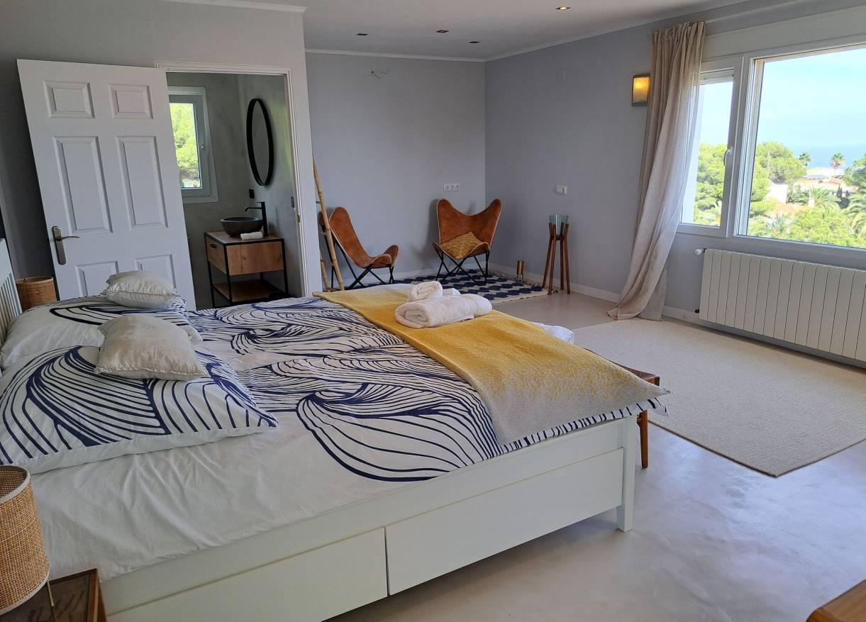 Bestaand - Villa - Jávea