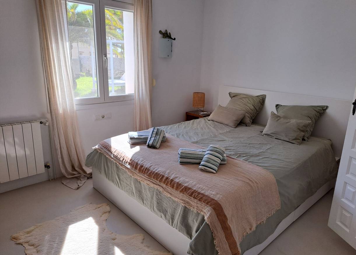 Bestaand - Villa - Jávea