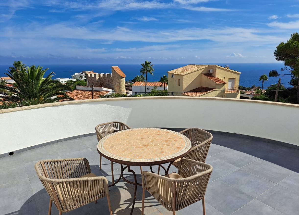 Bestaand - Villa - Jávea