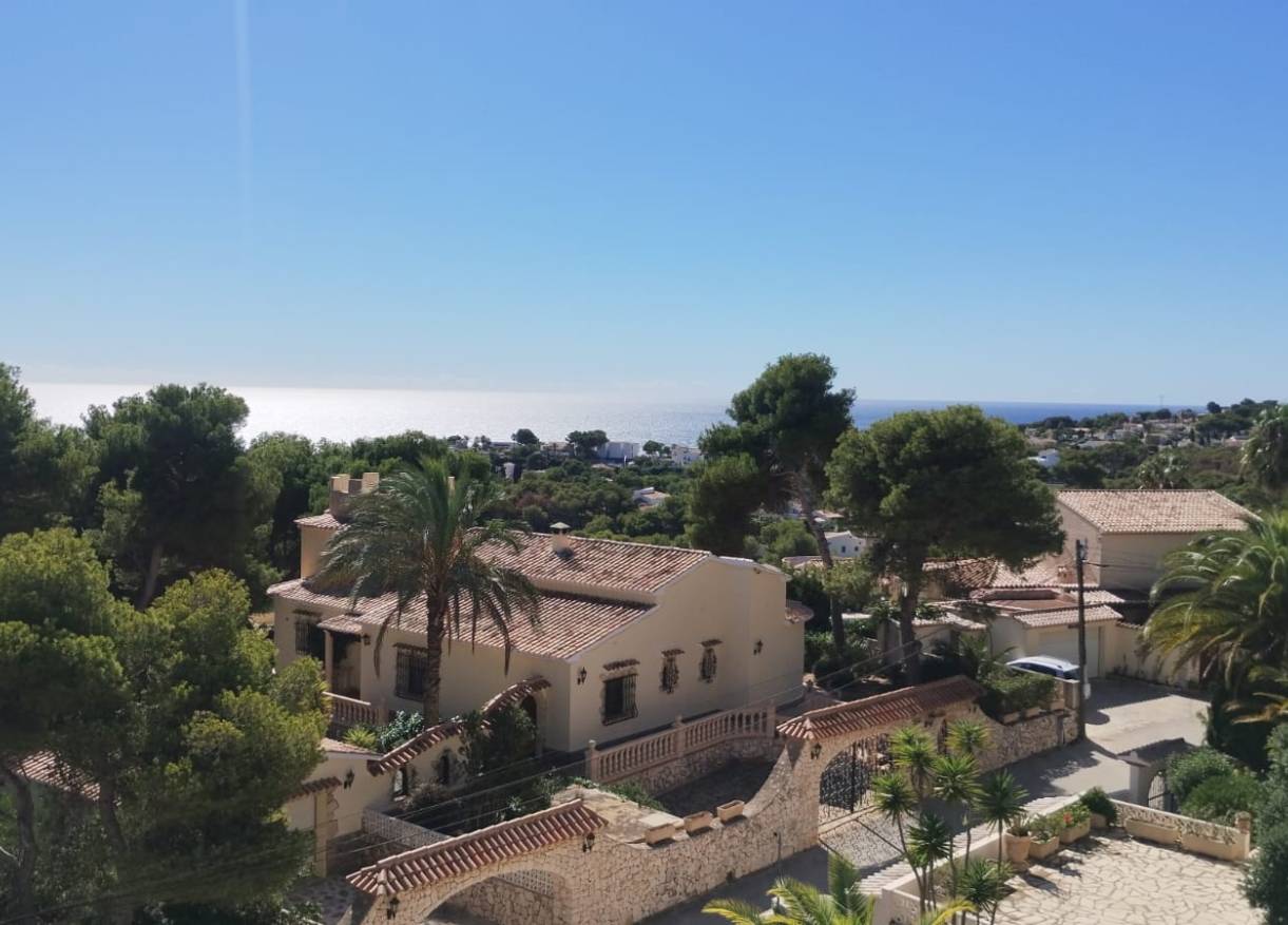 Bestaand - Villa - Jávea