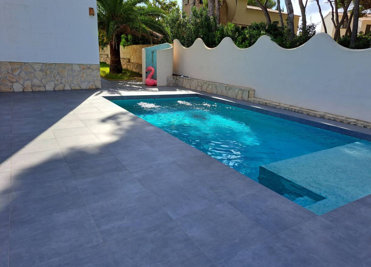 Bestaand - Villa - Jávea