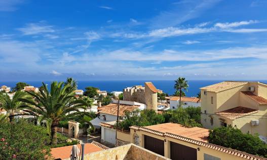 Bestaand - Villa - Jávea