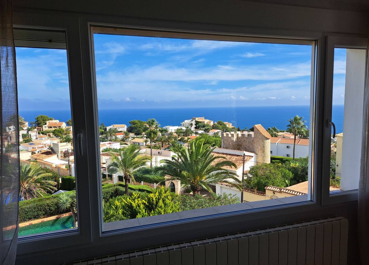 Bestaand - Villa - Jávea