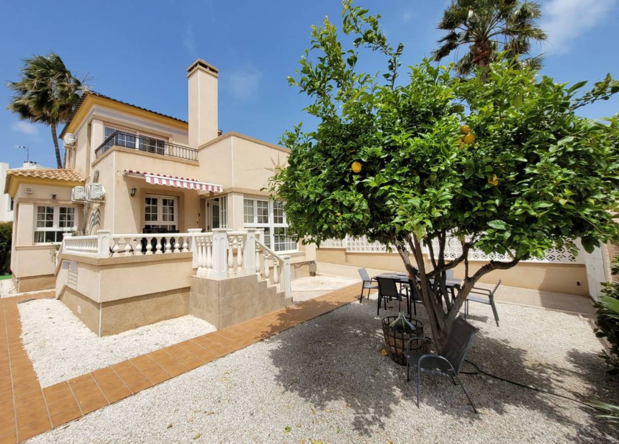 Vakantie verhuur - Villa - Playa Flamenca