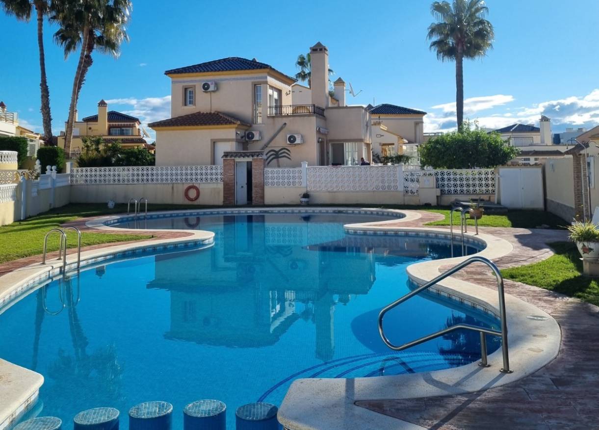 Vakantie verhuur - Villa - Playa Flamenca