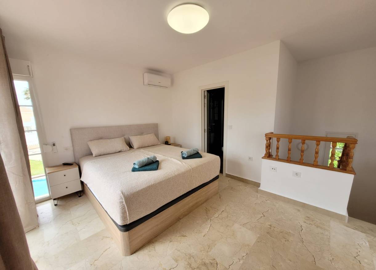 Vakantie verhuur - Villa - Playa Flamenca