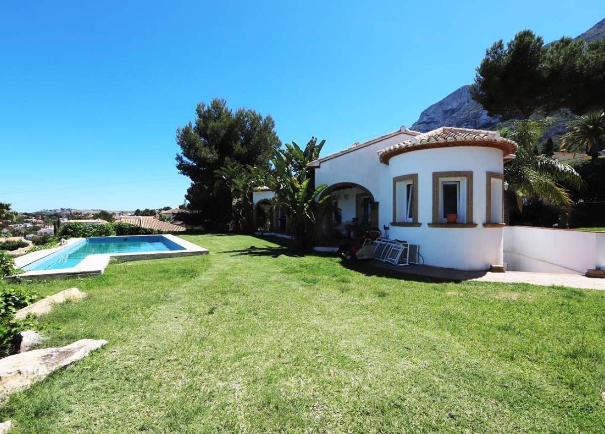 Bestaand - Villa - Denia