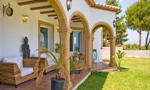 Bestaand - Villa - Denia