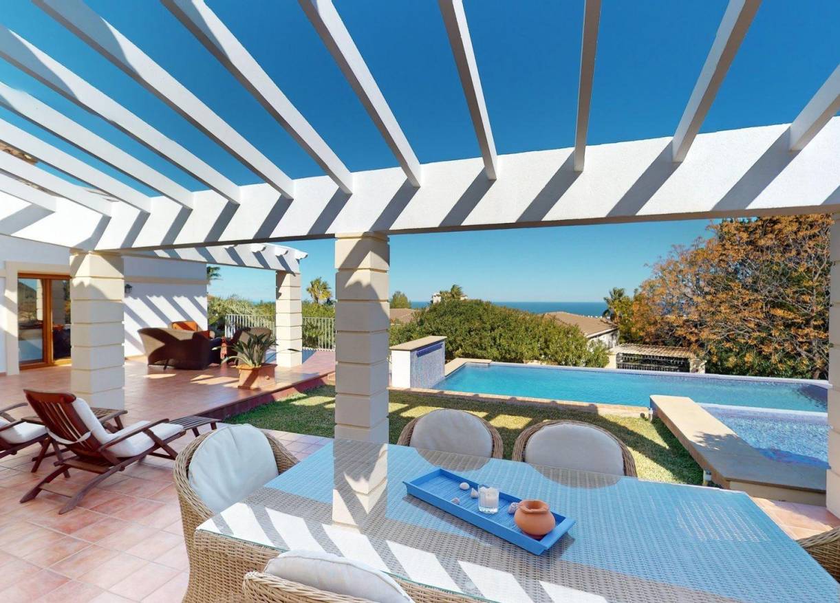 Bestaand - Villa - Denia