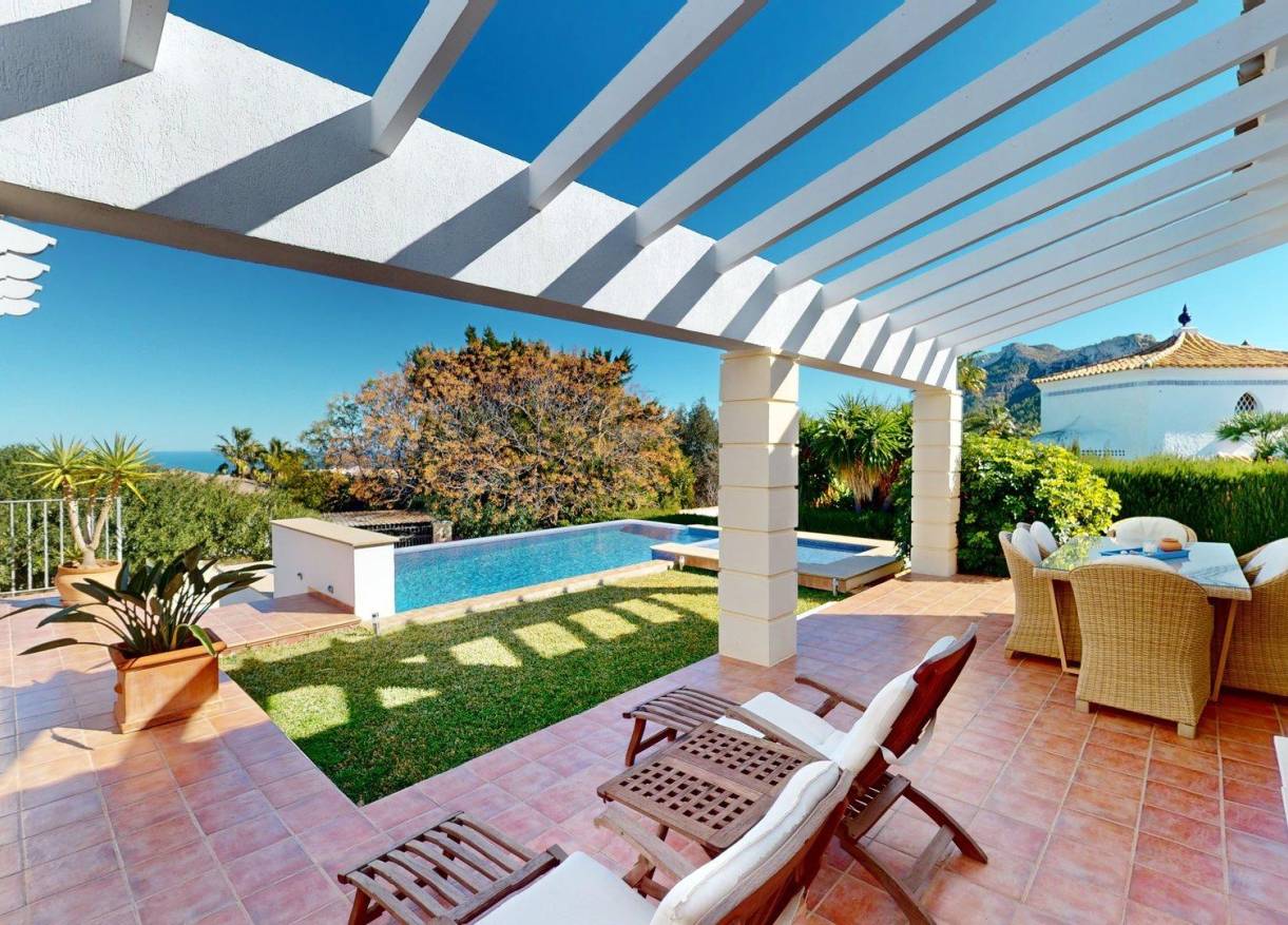 Bestaand - Villa - Denia