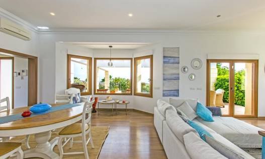Bestaand - Villa - Denia
