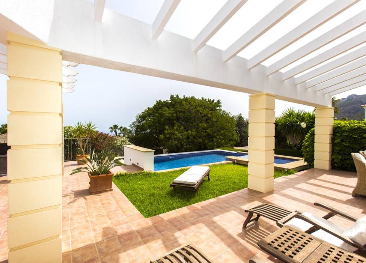 Bestaand - Villa - Denia